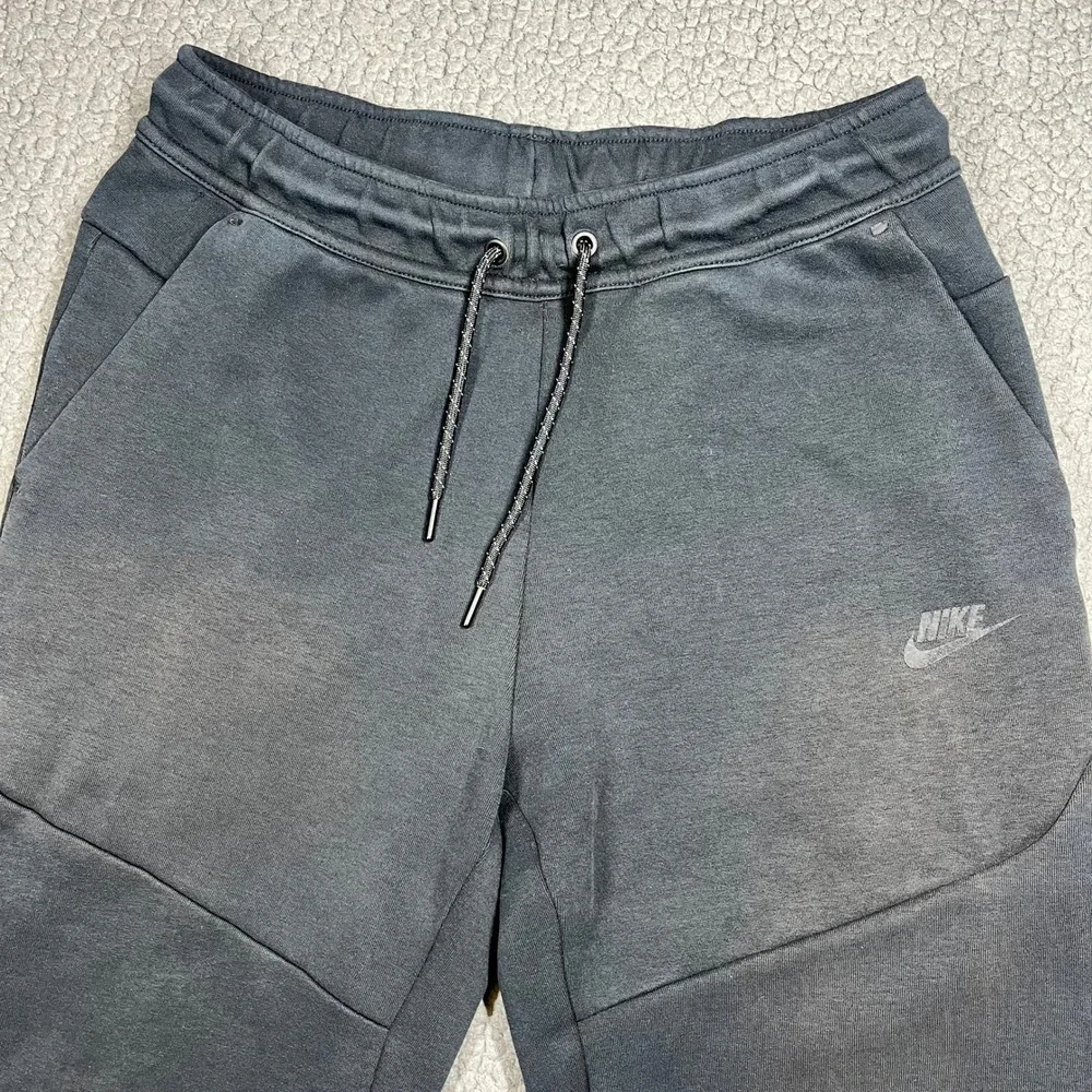 Nike Tech Fleece Joggers Mens Small Black CU4495-010 Sweatpants Tapered Slim Fit